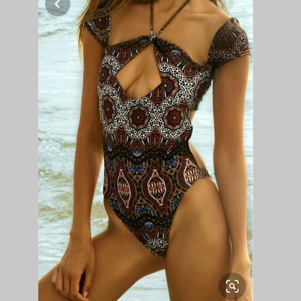 Karma Bikinis Pohmoei One Piece